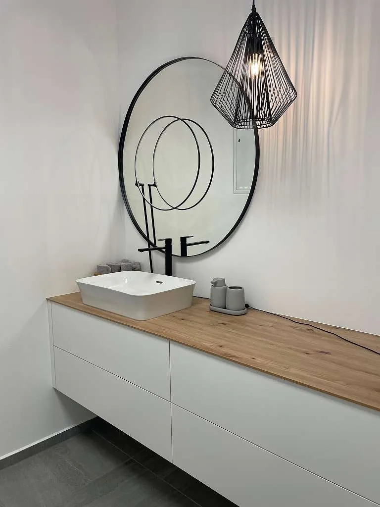 Badezimmerverbau